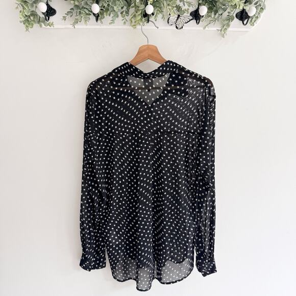 Cabi Style #4716 Black and White Mesh Button Down Shirt Star Pattern Size Medium - Picture 2 of 4